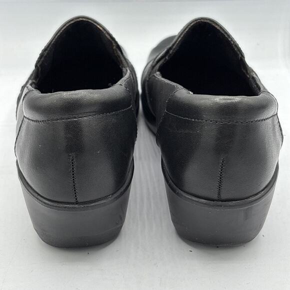 Clarks Collection Esha Marigold Women’s 9M Black Leather Loafers Slip-On Comfort - Picture 8 of 11